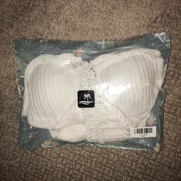 ❌SOLD❌ CUPSHE Crochet one piece bathing suit - Picture 5 of 7